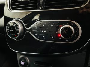 RENAULT CLIO SIGNATURE NAV TCE - 7341 - 26
