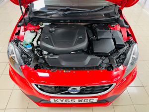 VOLVO V40 D3 R-DESIGN LUX NAV - 7347 - 33