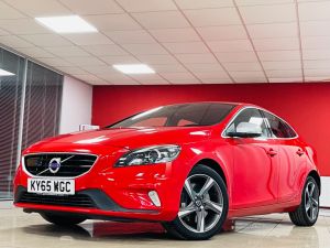 VOLVO V40 D3 R-DESIGN LUX NAV - 7347 - 2