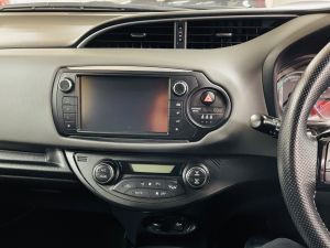 TOYOTA YARIS VVT-I DESIGN M-DRIVE S - 7313 - 19