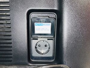 TOYOTA LAND CRUISER D-4D INVINCIBLE - 7391 - 27