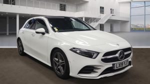 MERCEDES A-CLASS A 220 D AMG LINE PREMIUM PLUS - 7401 - 13