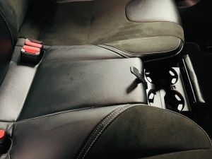 VOLVO V40 T3 R-DESIGN NAV PLUS - 7377 - 9