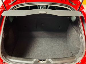 VOLVO V40 T4 SE LUX NAV - 7352 - 9