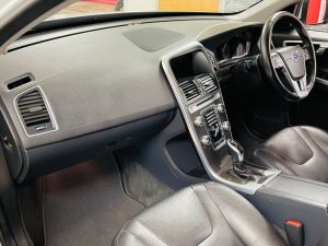 VOLVO XC60 D5 SE LUX NAV AWD - 7328 - 7