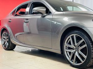 LEXUS IS 300H F SPORT - 7337 - 39