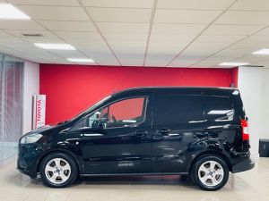 FORD TRANSIT COURIER LIMITED TDCI - 6848 - 29
