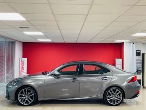 LEXUS IS 300H F SPORT - 7337 - 38