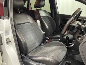 VOLKSWAGEN POLO BLUEGT - 7388 - 16