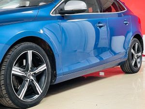VOLVO V40 T3 R-DESIGN NAV PLUS - 7377 - 34