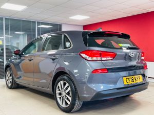 HYUNDAI I30 T-GDI SE - 7331 - 33